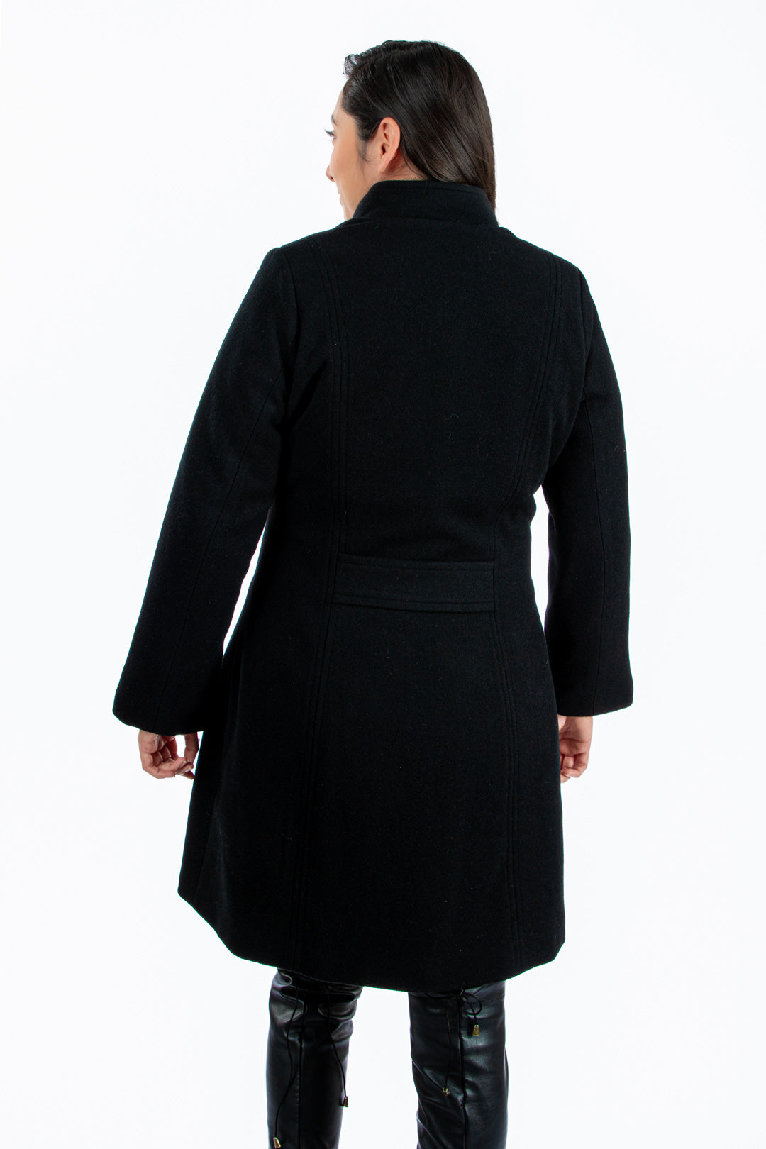 Abrigo Claudia Negro de Lana para Mujer | Elegancia Ejecutiva Telani