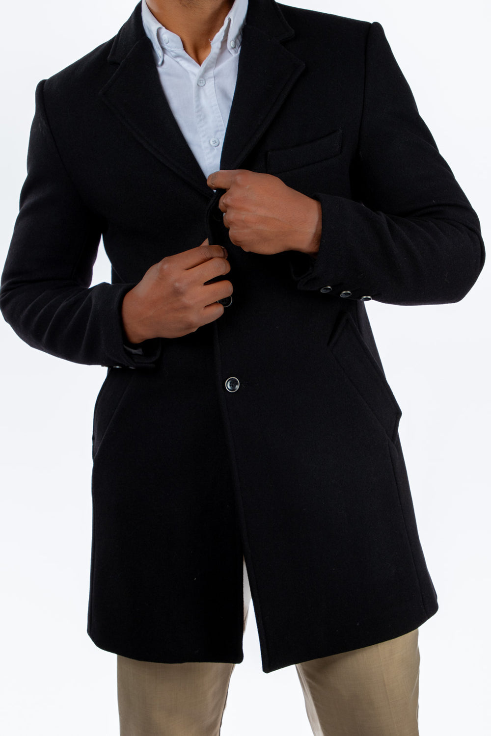 Abrigo Aldo Negro de lana para hombre con diseño elegante y corte moderno