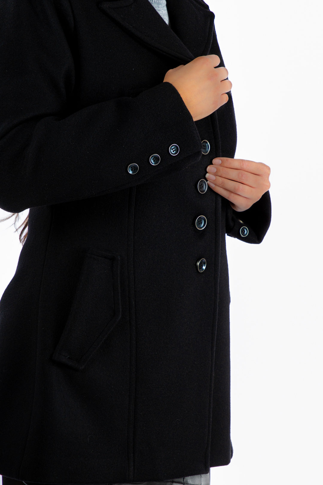 Abrigo Damaris Negro de Lana para Mujer | Elegancia Ejecutiva Telani