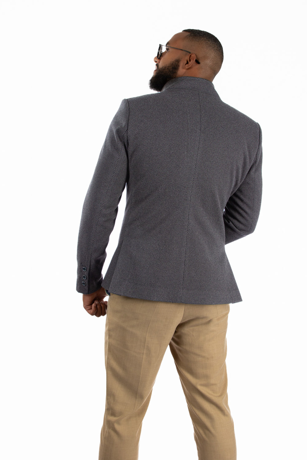 abrigo emiliano gris vista posterior hombre